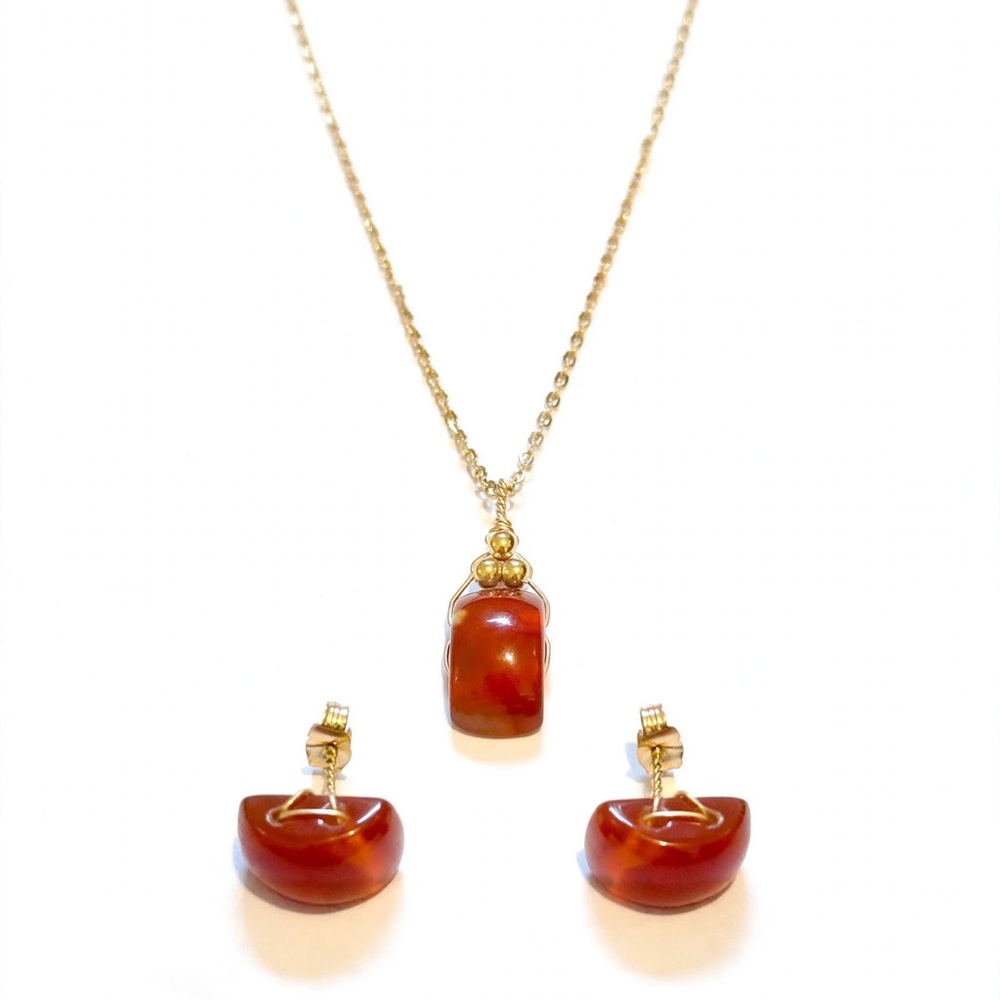 Gold-Tone Carnelian Pendant Necklace and Stud Earrings Set - Red Gold Filed 10k